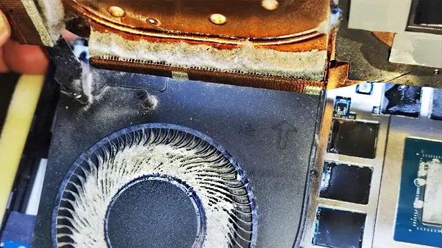 система охлаждения ноутбука забита пылью